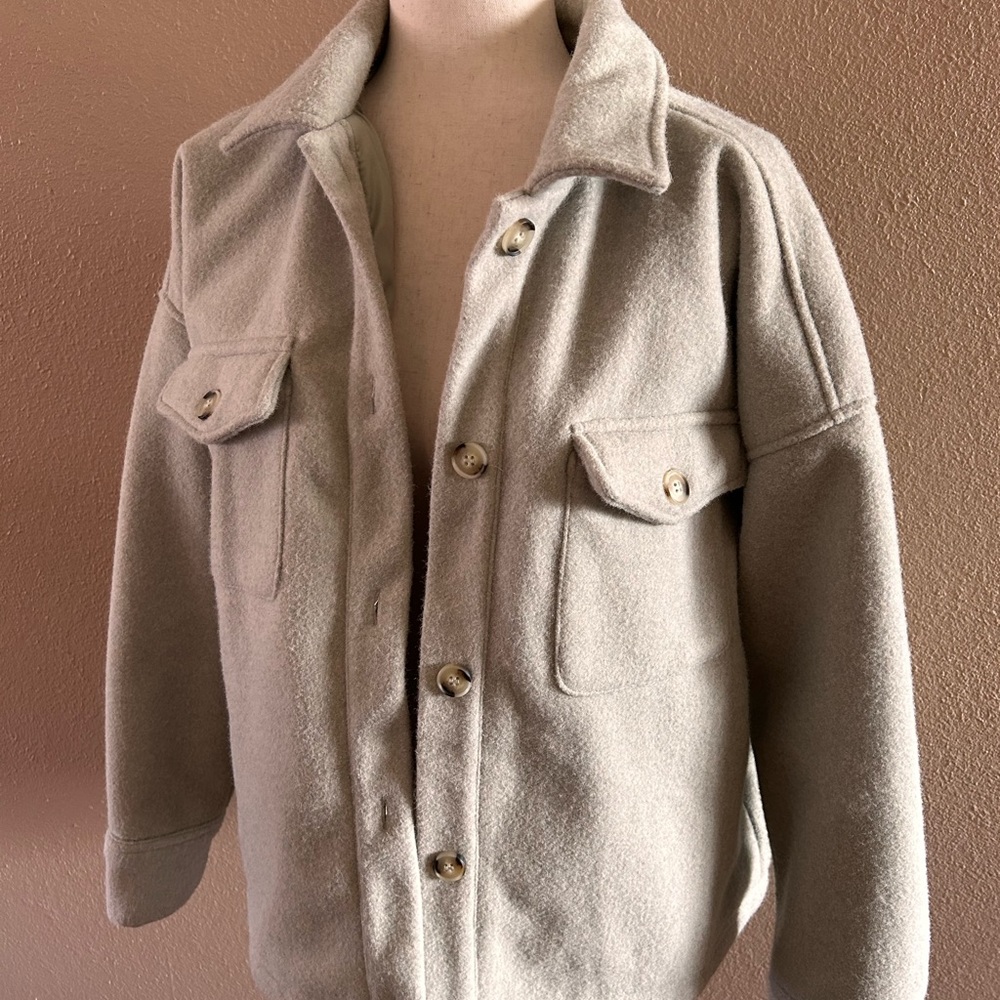 🎈SOLD🎈Light sage wool coat - Picture 2 of 8